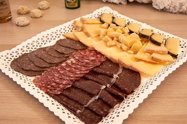 Taula de formatge Maó-Menorca i embotits de l'illa