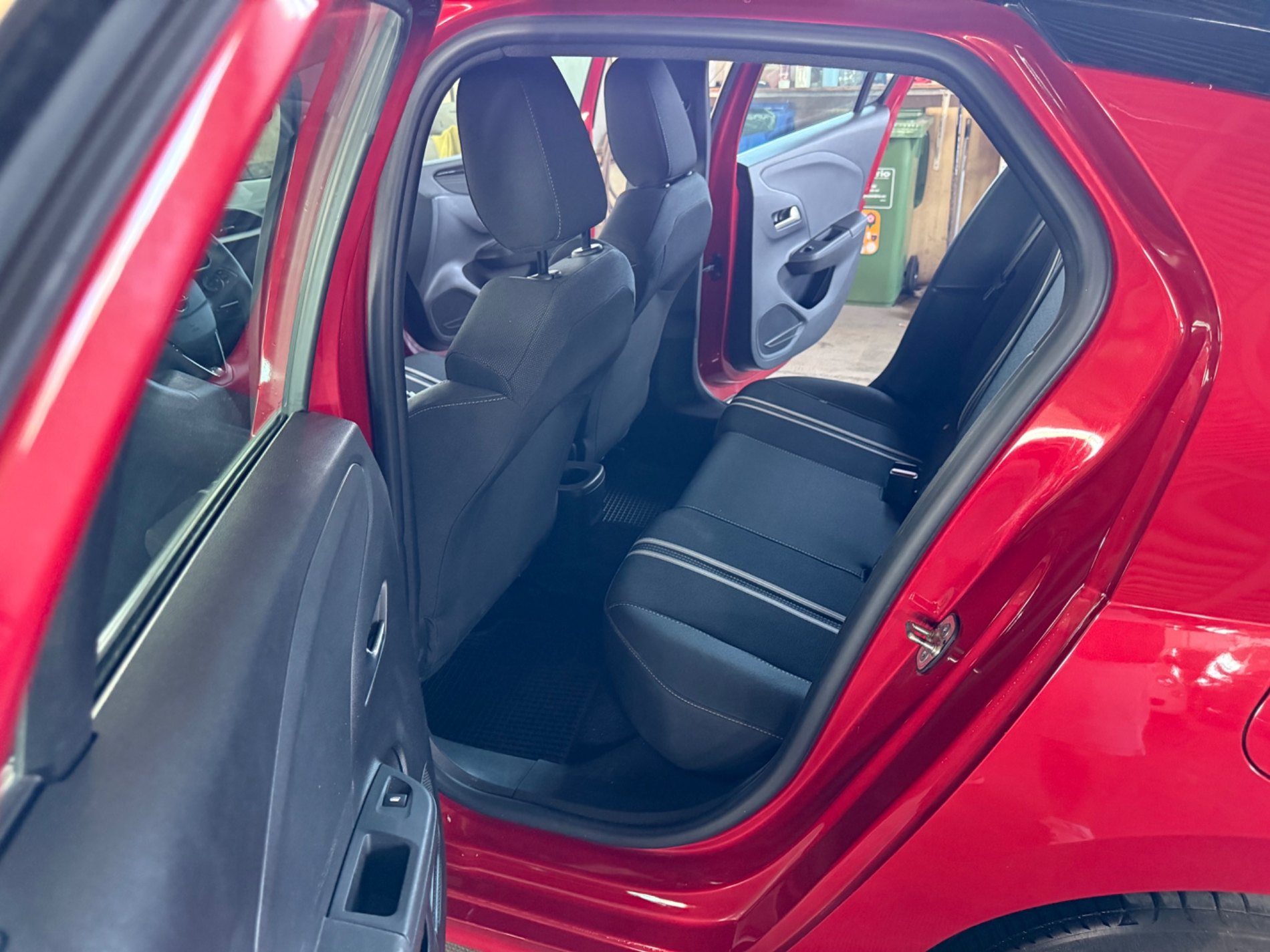 Asientos traseros del Opel Corsa GS